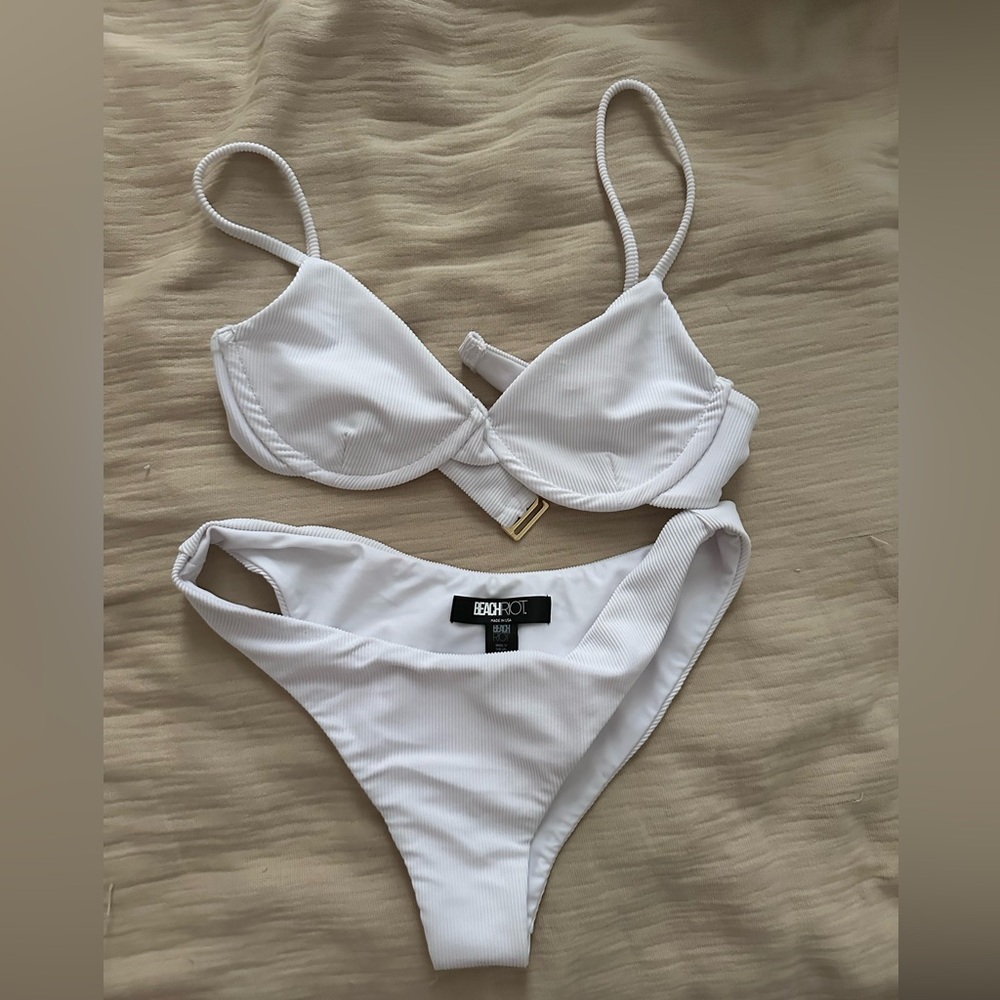 NWOT Beach Riot Bikini - Picture 6 of 7